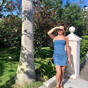 Meet your Posher, Cristina